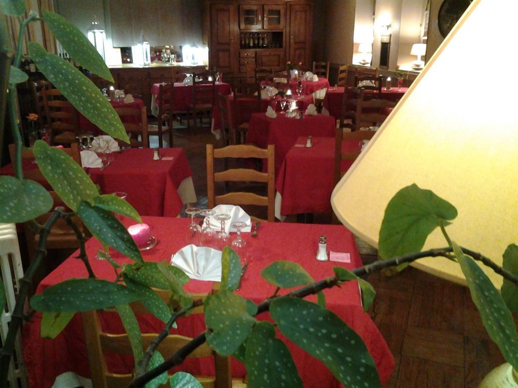 Hotel Restaurant Henri IV Eauze Екстериор снимка